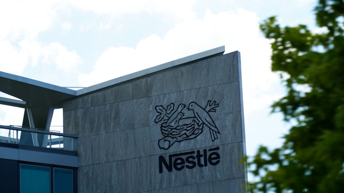 Akcionáři Nestlé jsou sami proti sobě. Někteří chtějí, aby lidé méně mlsali
